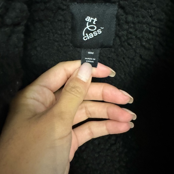 Black Sherpa-lined Moto Jacket with zipper - Picture 2 of 3